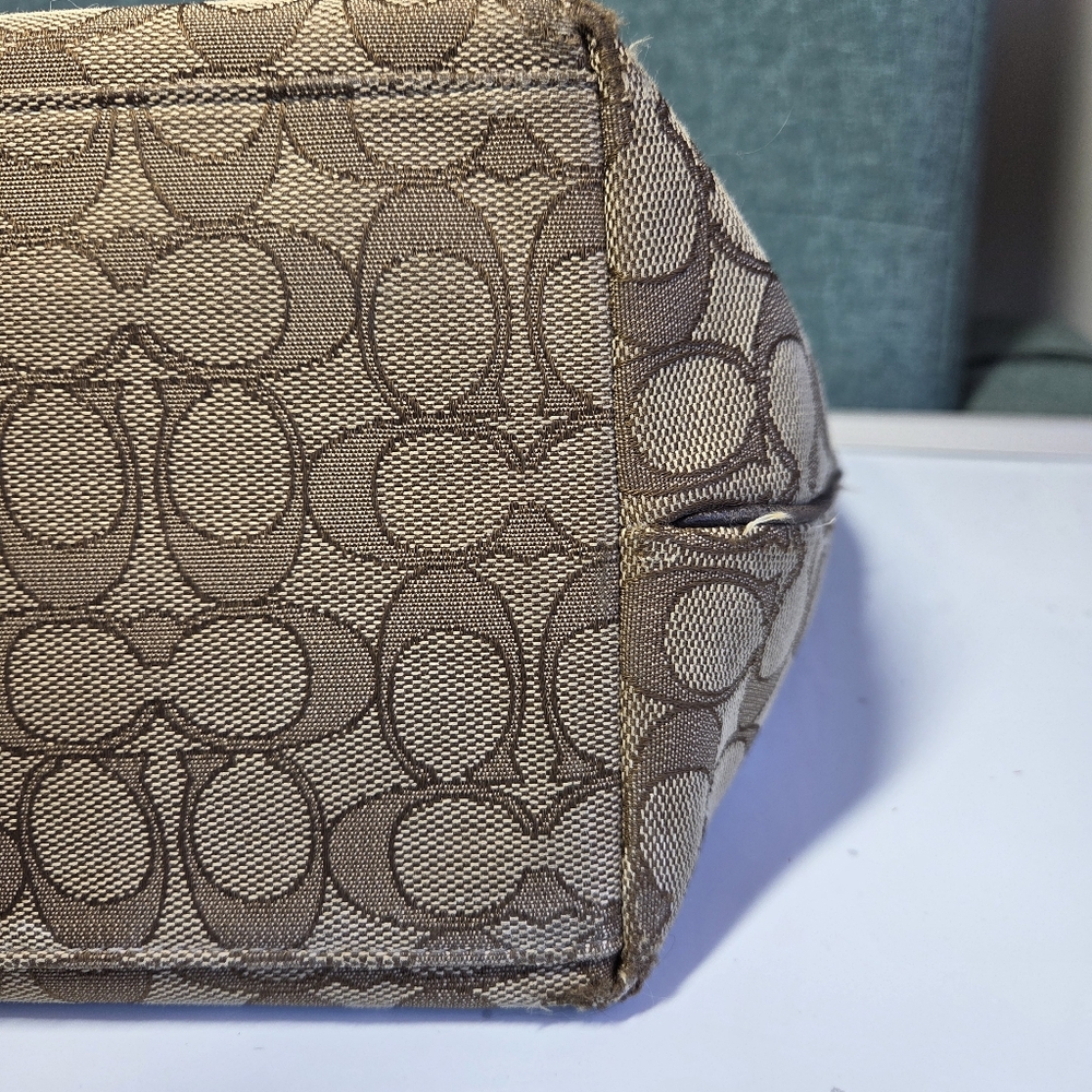 Coach 'Taylor Tote' in Signature Jacquard  Tan & Brown with Gold Hardware - Picture 10 of 15